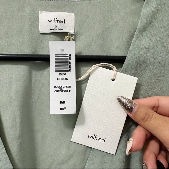 ARITZIA (WILFRED) - Wistful / Genoa Blouse (Dusky Green) - Picture 4 of 4